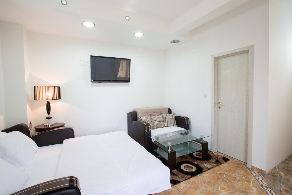 Apartments Koprivica Nikšić Стая снимка